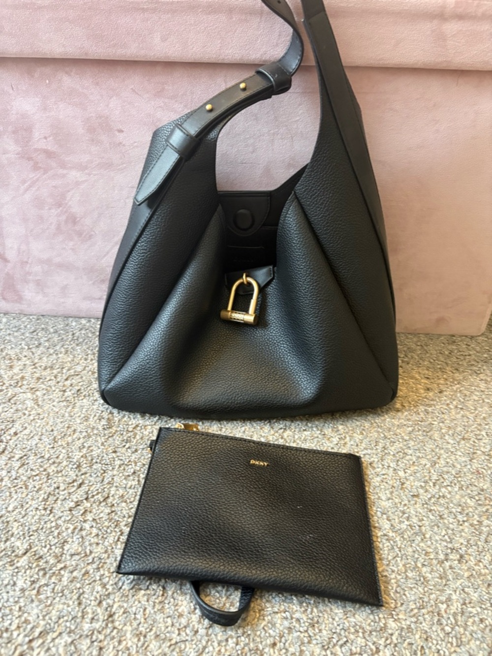 Dkny purse with wristlet